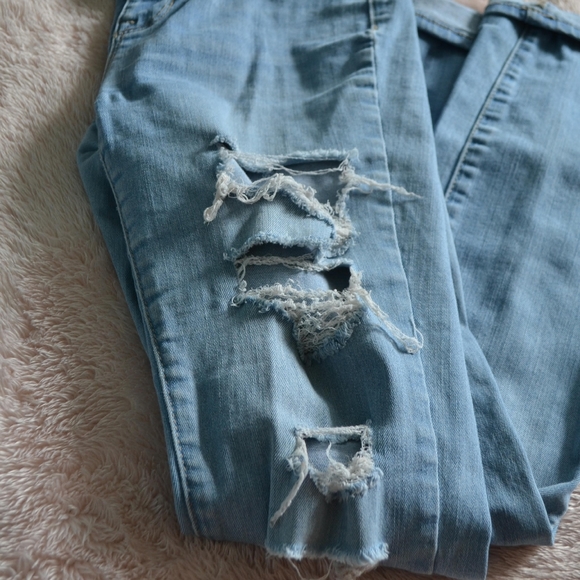 PacSun Ripped Jeans - Picture 4 of 4